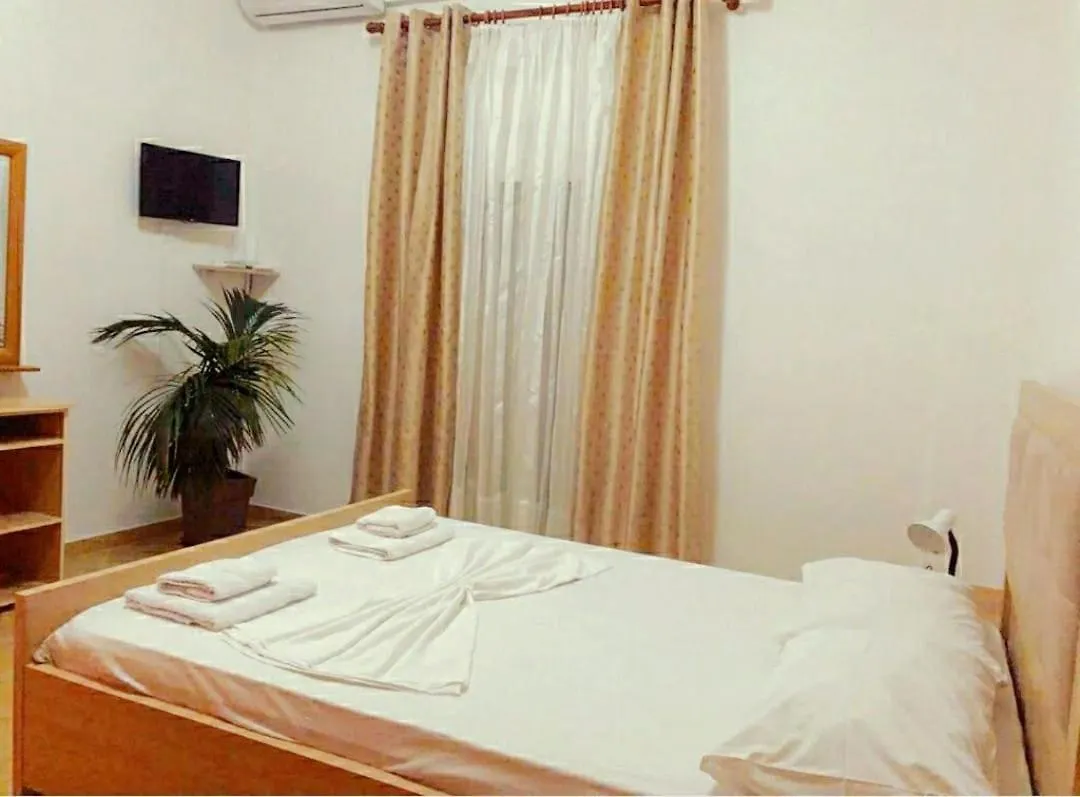 Theona Apartments Saranda